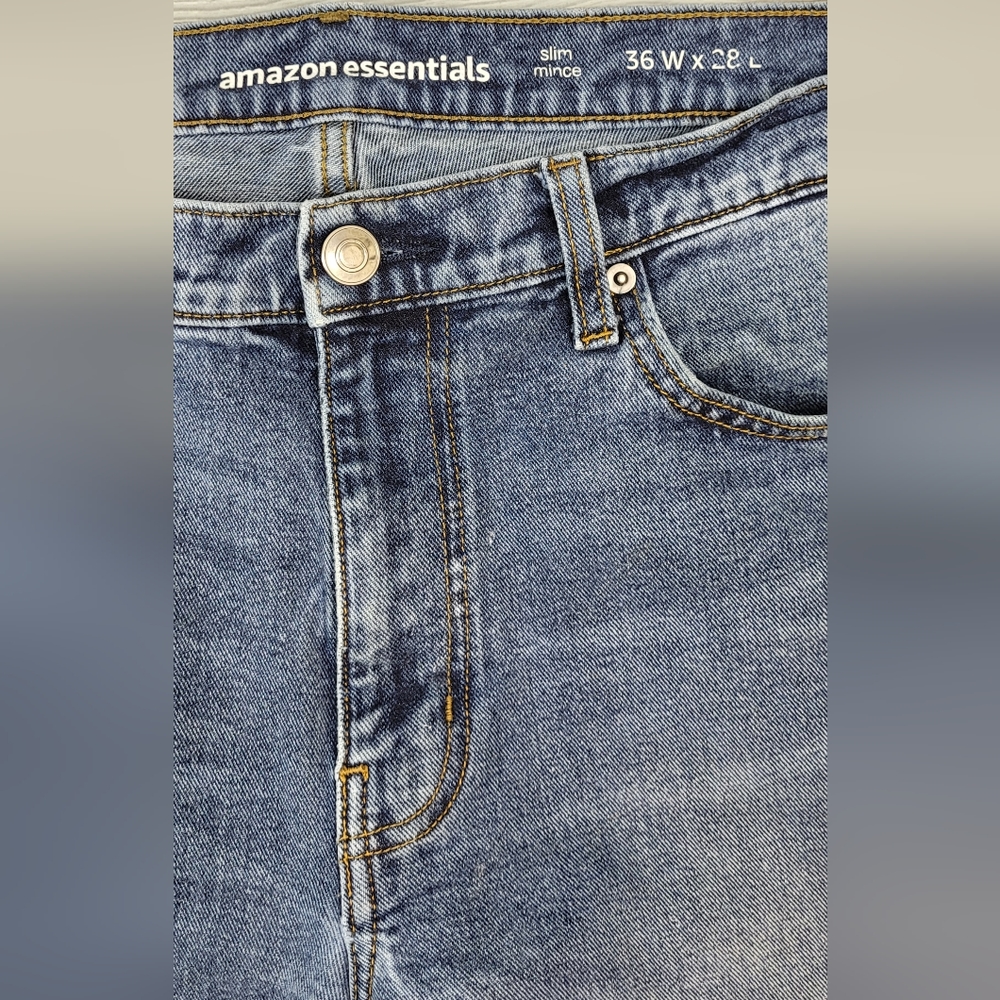 👖 Lightly Used Amazon Essentials Slim Straight 5-Pocket Blue Jeans 36" x 28" 👖